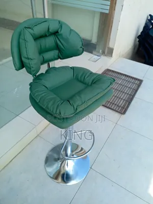 Super Stool Bar Stool