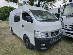Nissan Caravan (Urvan) 2017 White