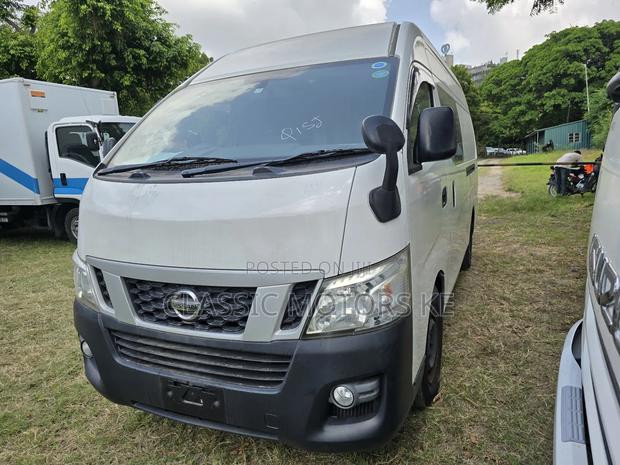 Nissan Caravan (Urvan) 2017 White - thumbnail 2