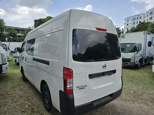 Nissan Caravan (Urvan) 2017 White
