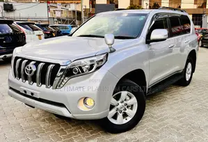 Toyota Land Cruiser Prado 2.8 2017 Silver