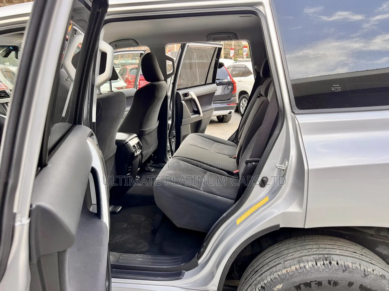 Toyota Land Cruiser Prado 2.8 2017 Silver