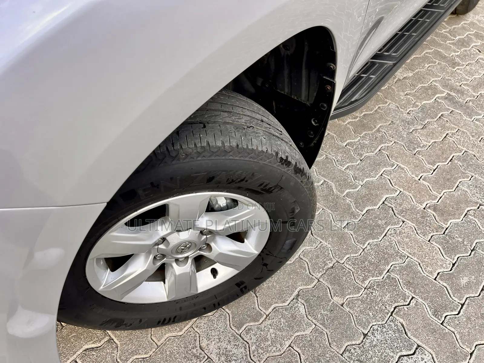 Toyota Land Cruiser Prado 2.8 2017 Silver