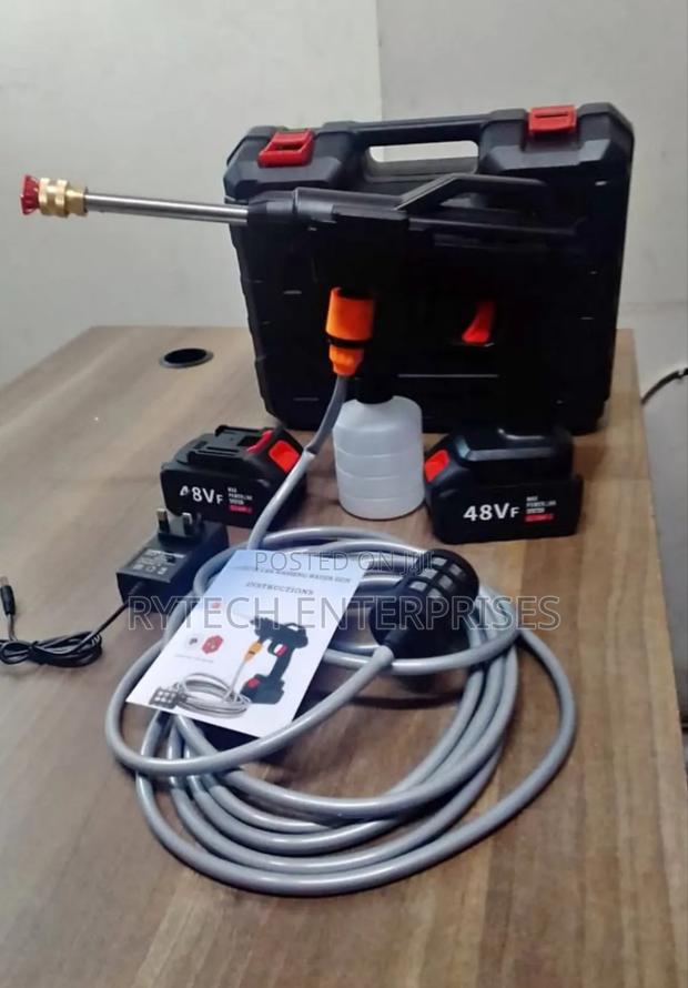 Cordless High Pressure Washer - main view