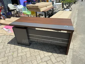 Executive Office Desk 1.6 MTR