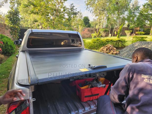 Pickup Truck Tonneau Bed Cover Is Designed - thumbnail 4