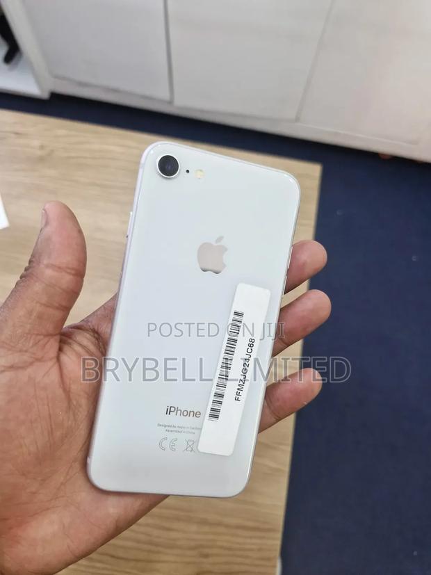 Apple iPhone 8 64 GB White - thumbnail 3