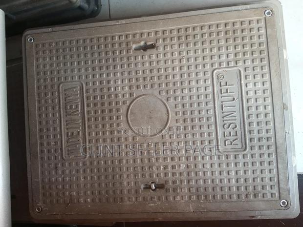 Composite Manhole Cover - main view