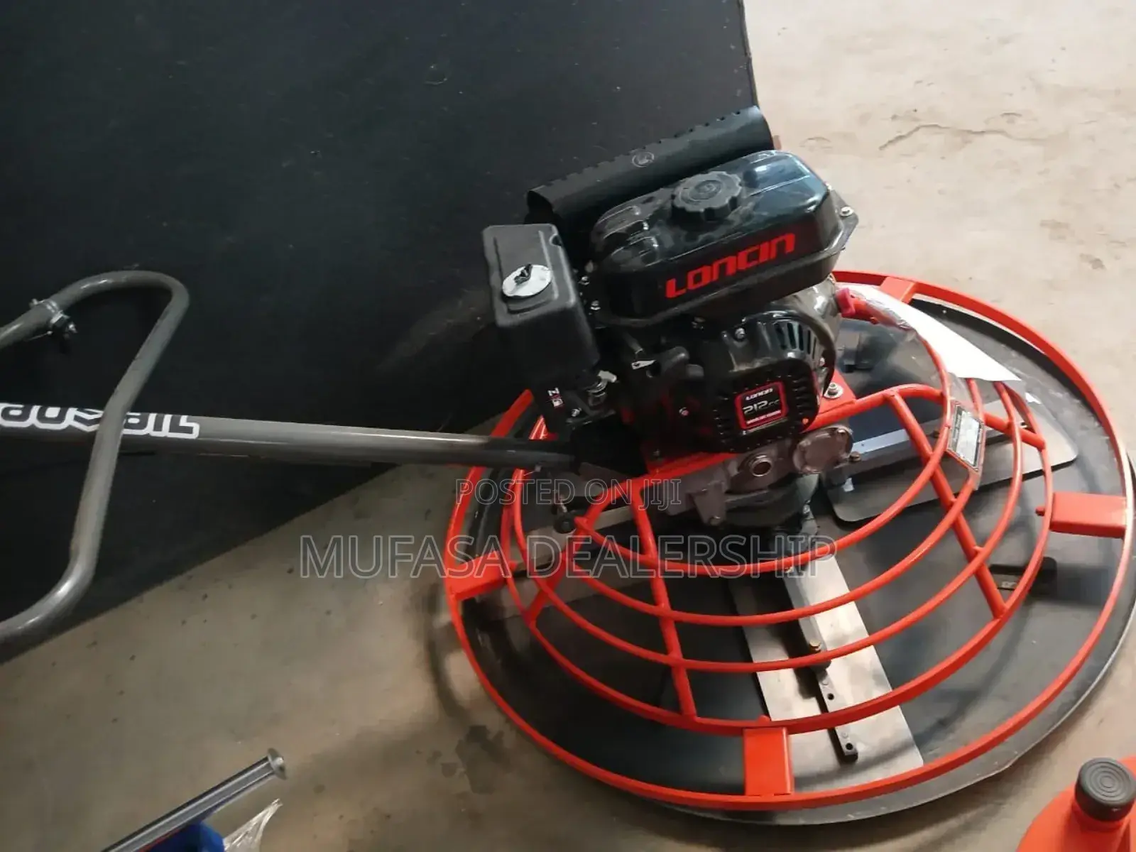 Powerfloating Machine/ Power. Trowel Machine