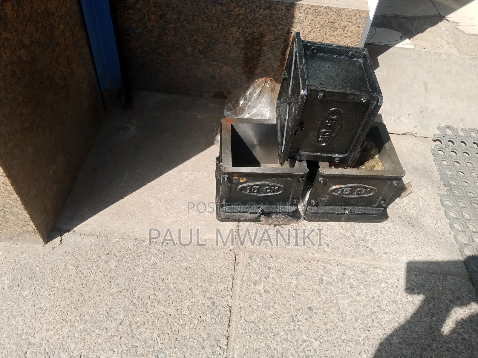 Cast Iron Cube Moulds