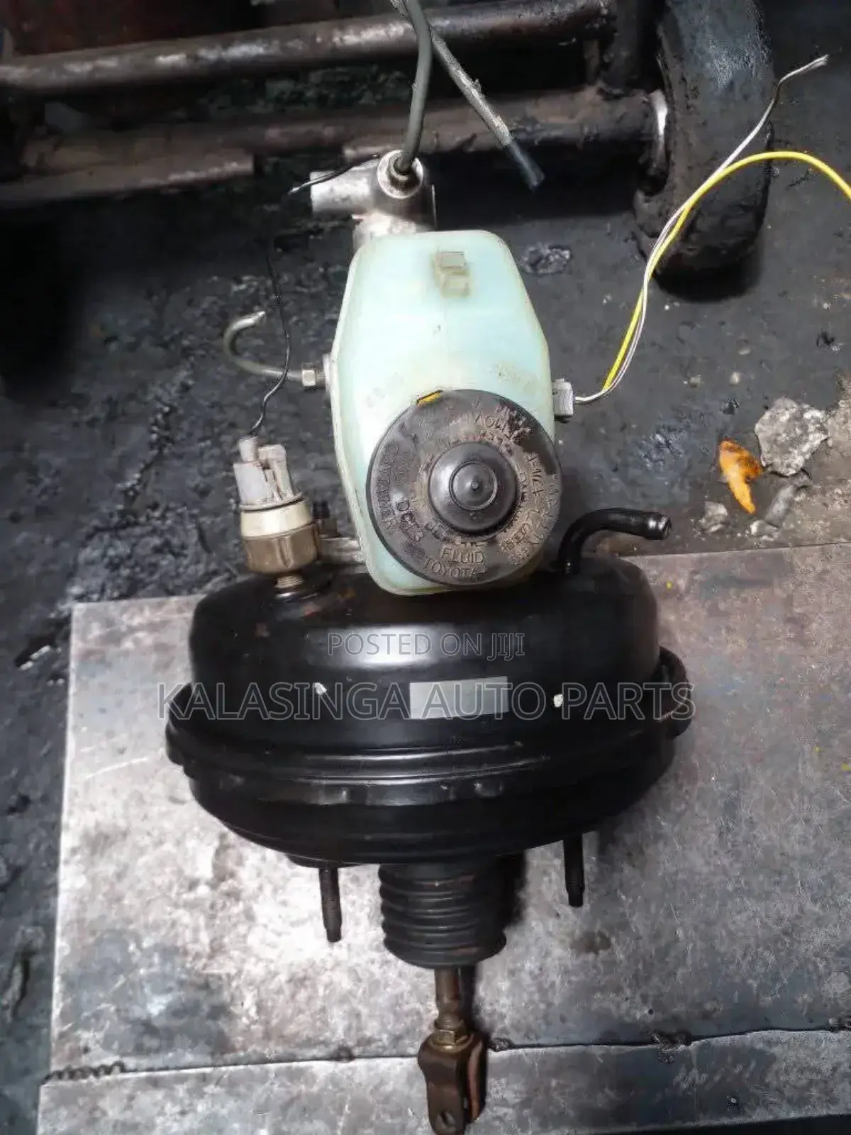 Brake Booster Landcruiser  79