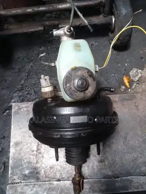 Brake Booster Landcruiser  79