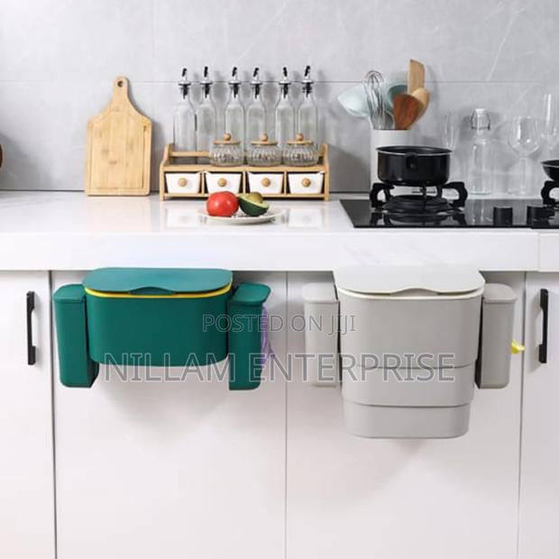 Foldable Kitchen Hanging Dustbin With 2 Trash Bags Cans - thumbnail 4