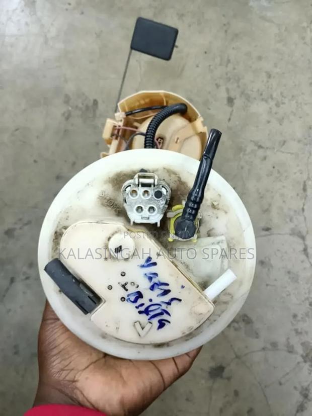 Vitz Complete  Fuel Pump - main view