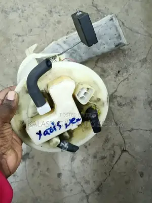 Vitz Complete  Fuel Pump