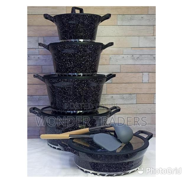 12pc Bosch Cookware With Silicone(Regina Cookware - main view