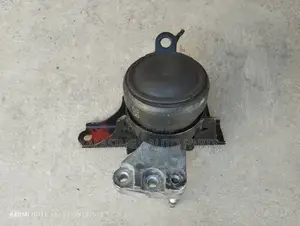 Engine Mounting  Ractis