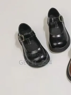 Girls  Shoes
Size 23_27