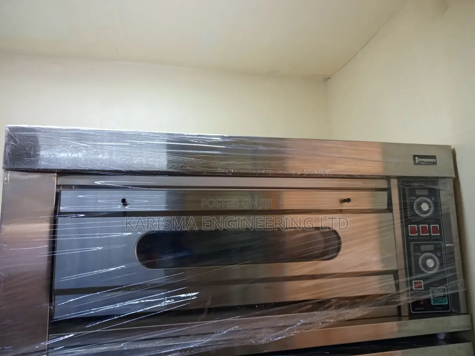 Commercial One Deck Two Trays Oven