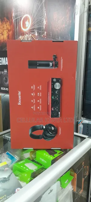 Focusrite Scarlett Studio 2×2 USB Audio Interface Bundle 3rd