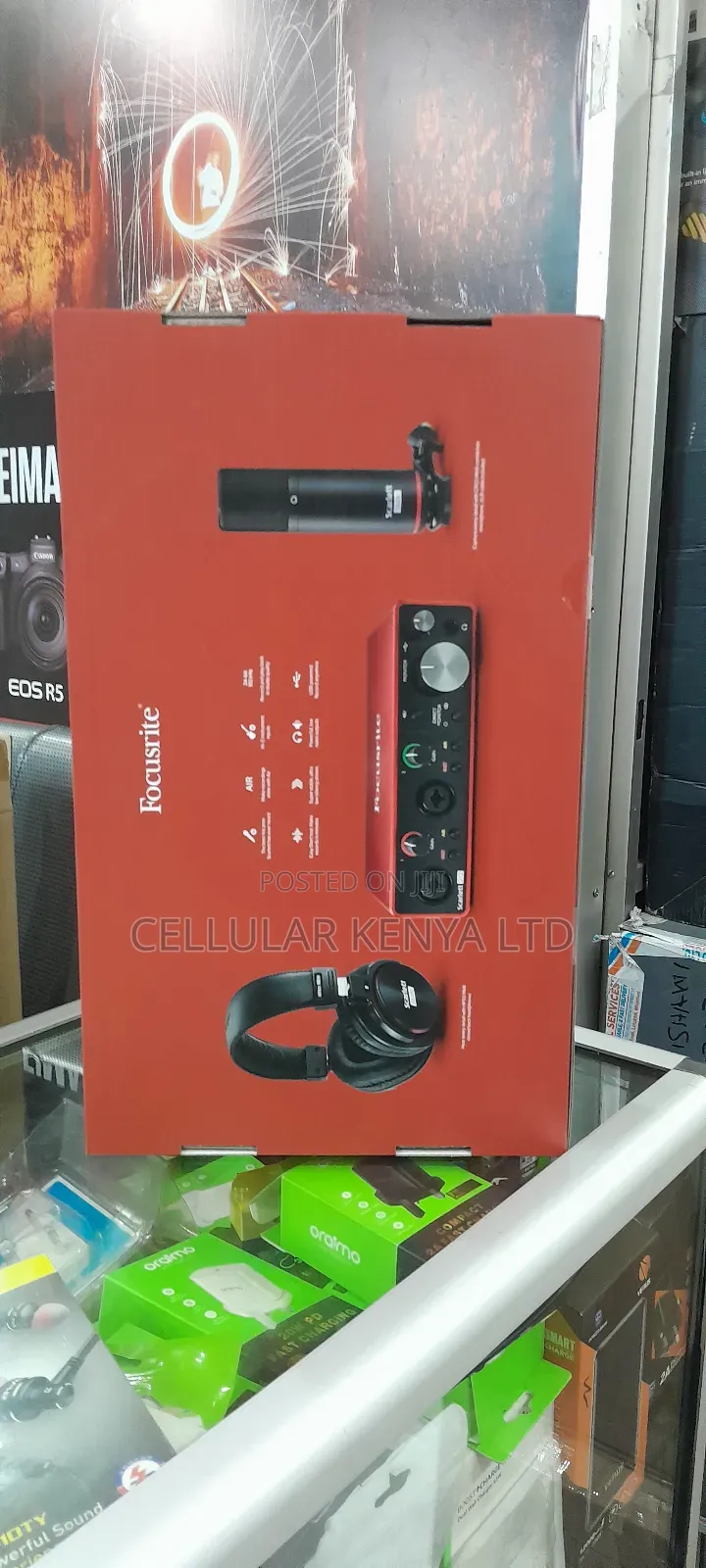 Focusrite Scarlett Studio 2×2 USB Audio Interface Bundle 3rd