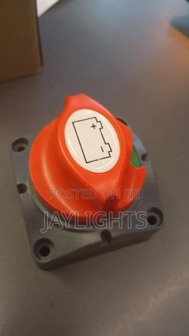 Battery Isolator Master Kill Switch Disconnect Power Off - main view