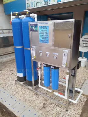 Water Treatment Machine (750lph Ro System)