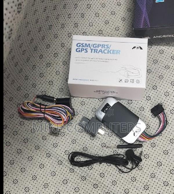 GPS Real Time Car Locator Tracker - main view
