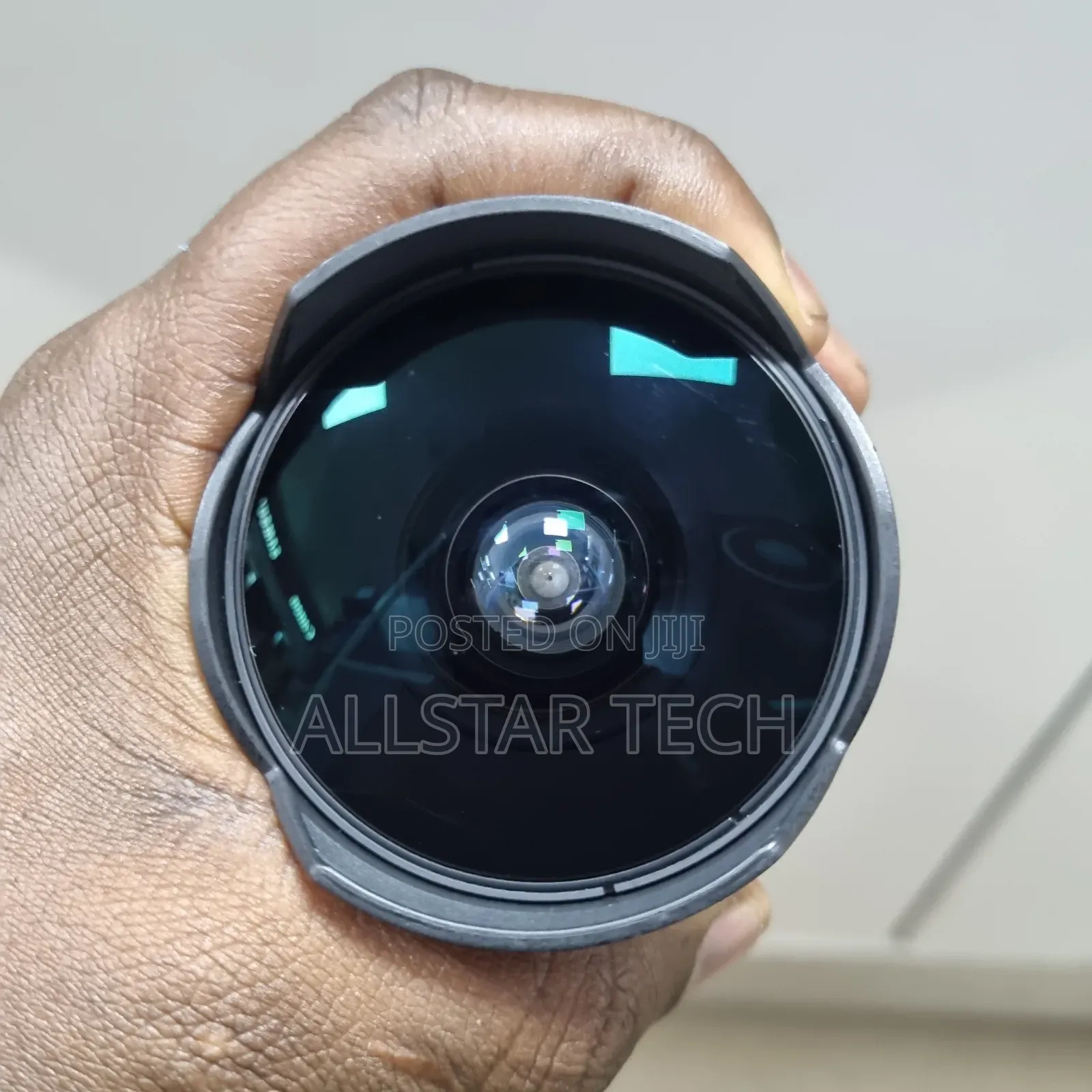 Nikon AF DX Fisheye-Nikkor 10.5mm F/2.8g ED Lens