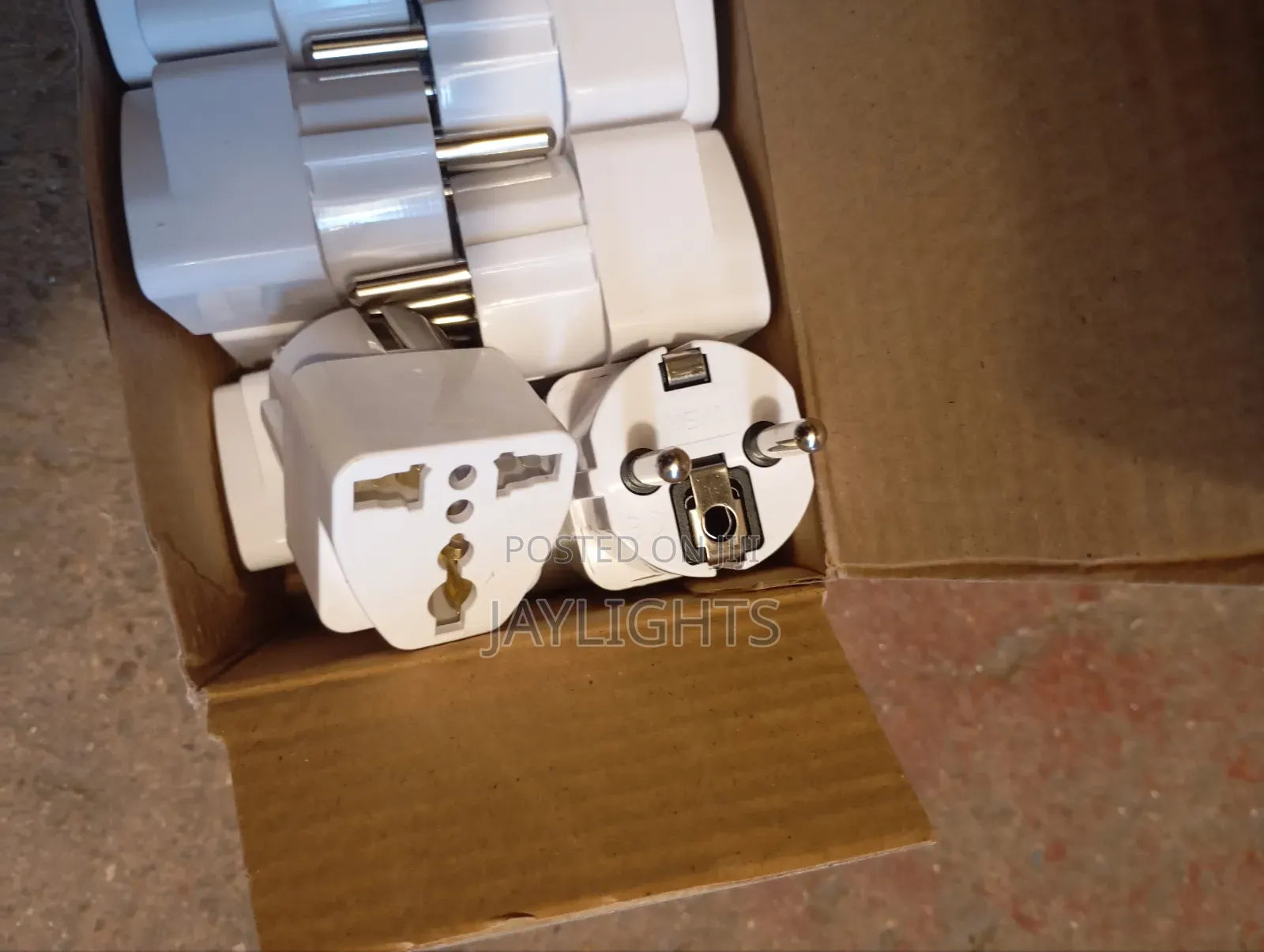 250V Converter Socket 10A EU Plug Travel Socket Universal