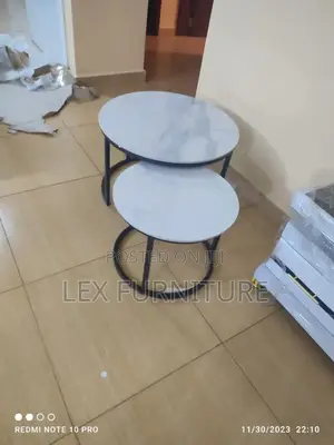 White Mable Top Table