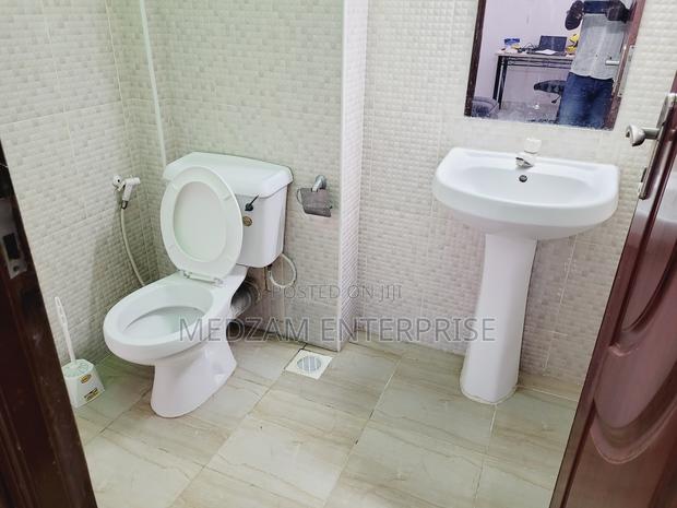 1 Bedroom With 2 Beds - thumbnail 13