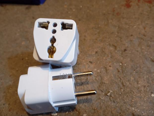 Universal Socket to US UK Travel Plug Adapter
