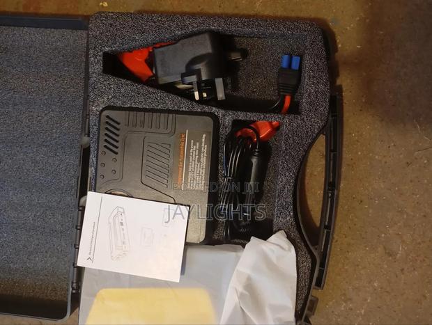Jump Starter Portable Lithium Battery Car Jump Starter
