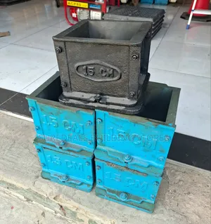 Premium Quality Cast Iron Concrete Cube Moulds.