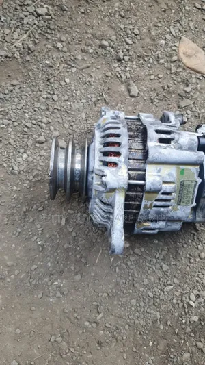 Mitsubishi Fuso Alternator