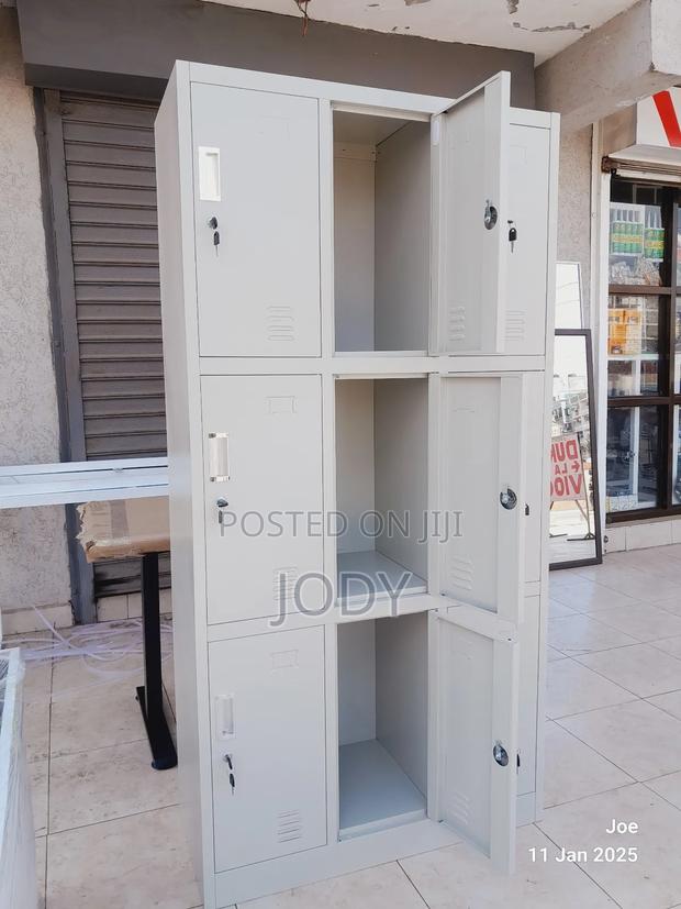 Digital Storage Cabinet/ 9 Doors - thumbnail 2