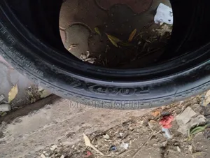 245/35r20 Roadx