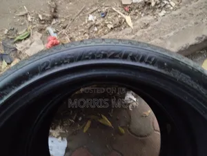 245/35r20 Roadx