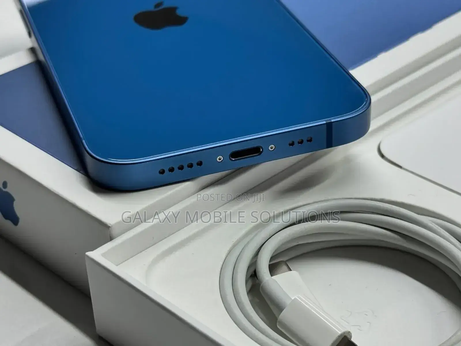 New Apple iPhone 13 256 GB Blue