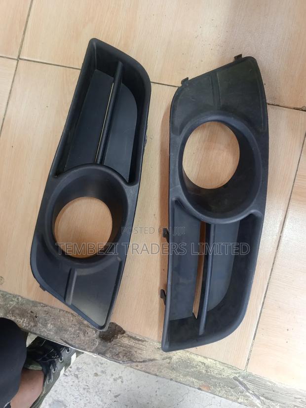 Fog Lamp Covers Toyota Runex - thumbnail 2