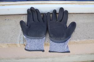 Impact Proof Gloves - thumbnail 2