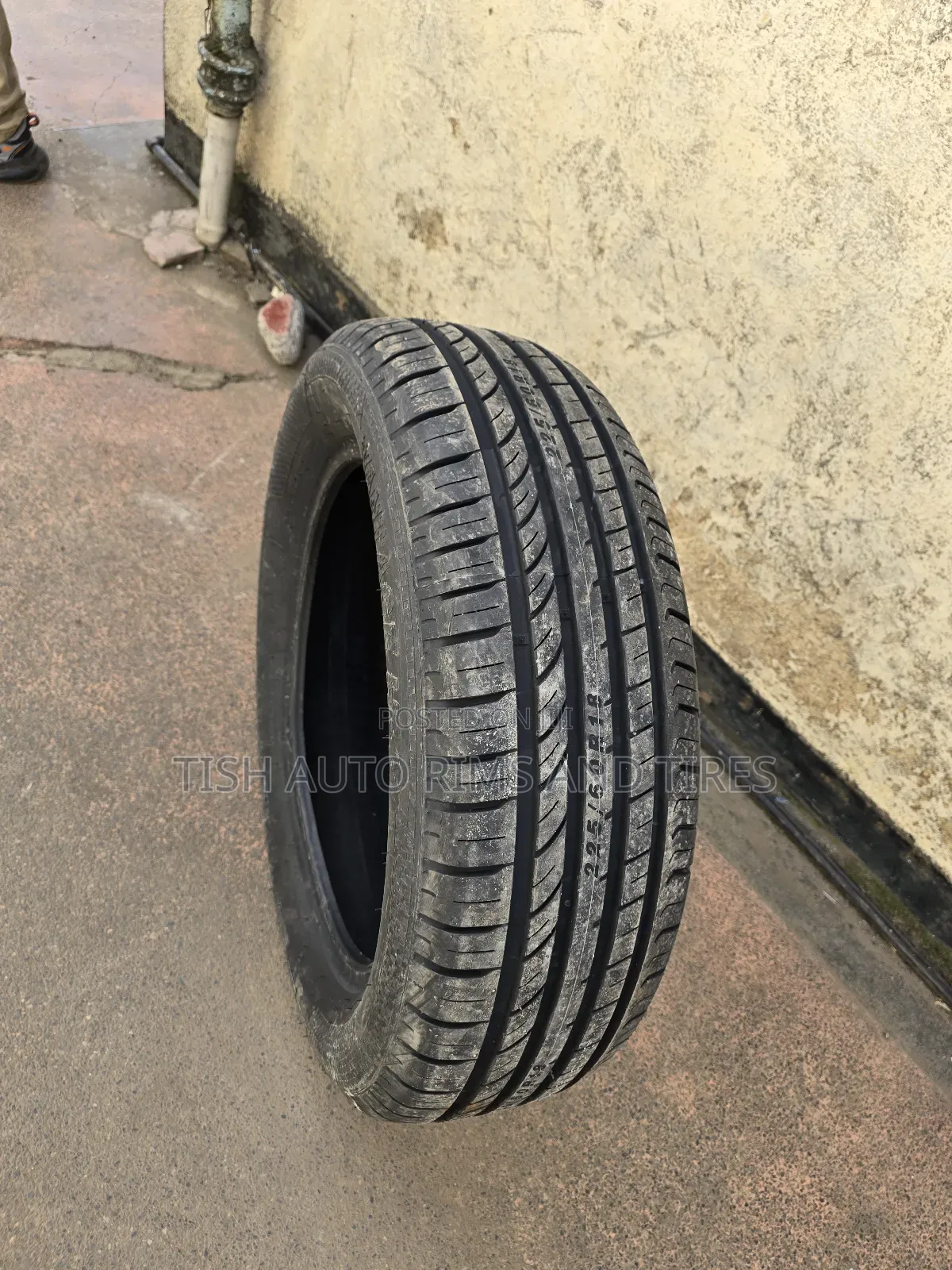 225/60r18 Vantage