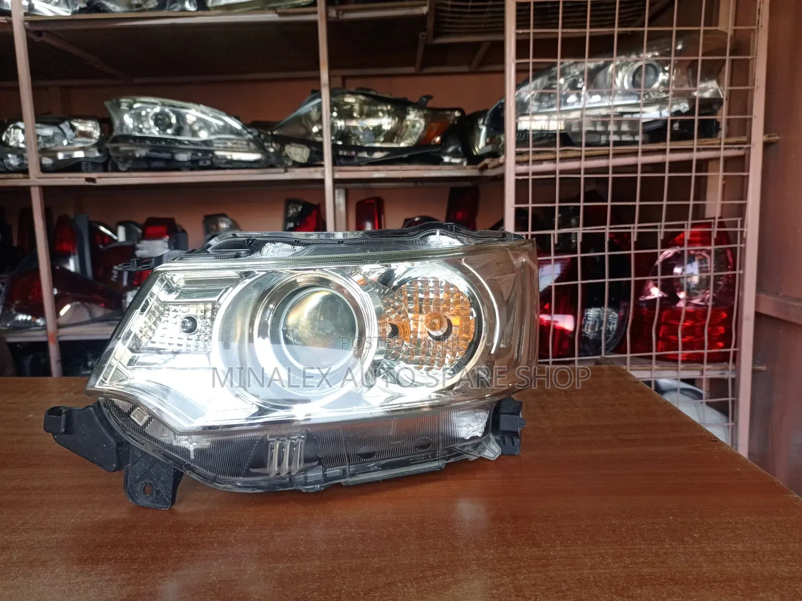 Stingray New Model Lhs Front Zenon Light