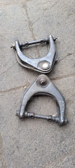 Upper Control Arms Mitsubishi L200 Pajero
