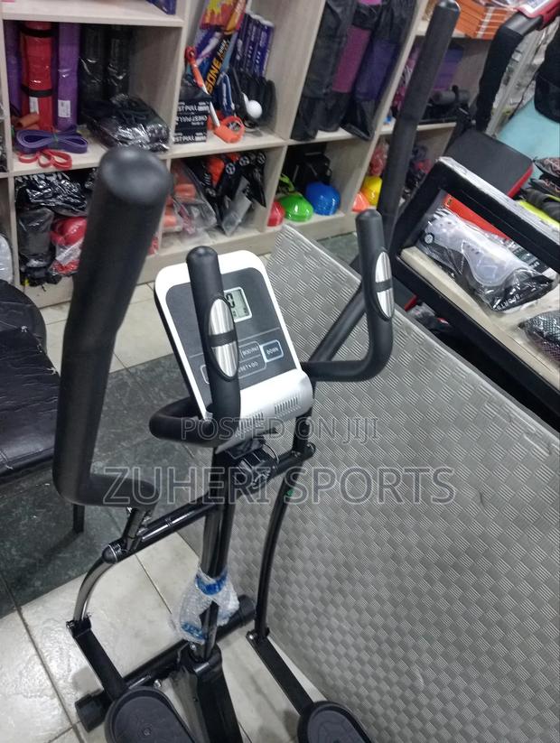 Cross Trainer Elliptical - thumbnail 3