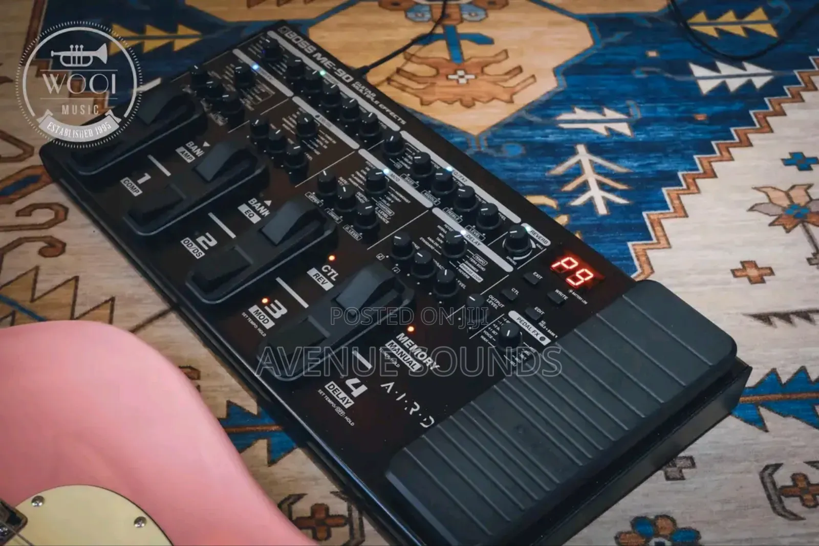 Boss Me-90 Guitar Effects Processor: