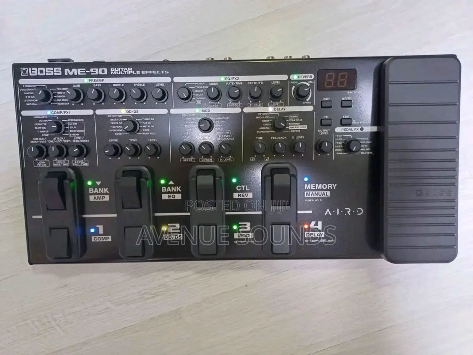 Boss Me-90 Guitar Effects Processor: