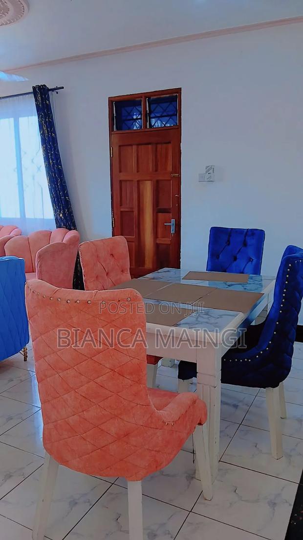 2bdrm Fancy Airbnb - thumbnail 4