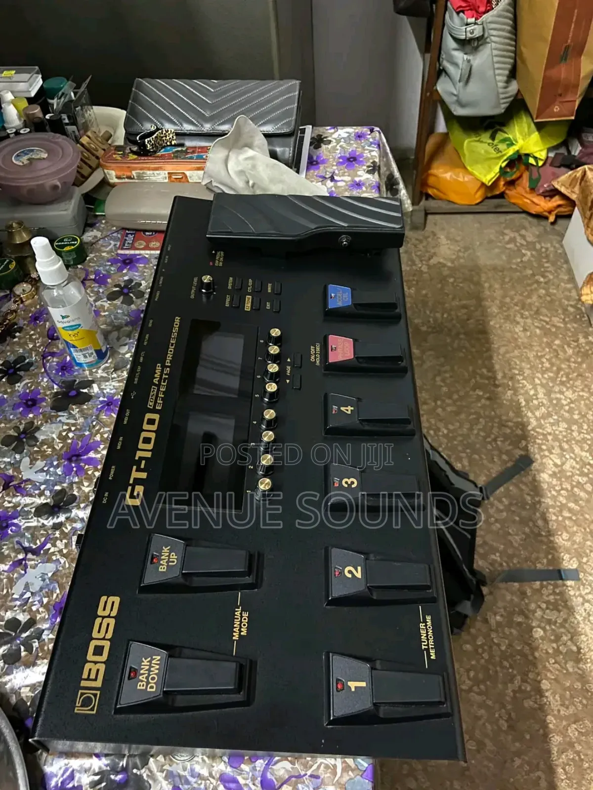 BOSS GT-100 Amp/Effects Processor